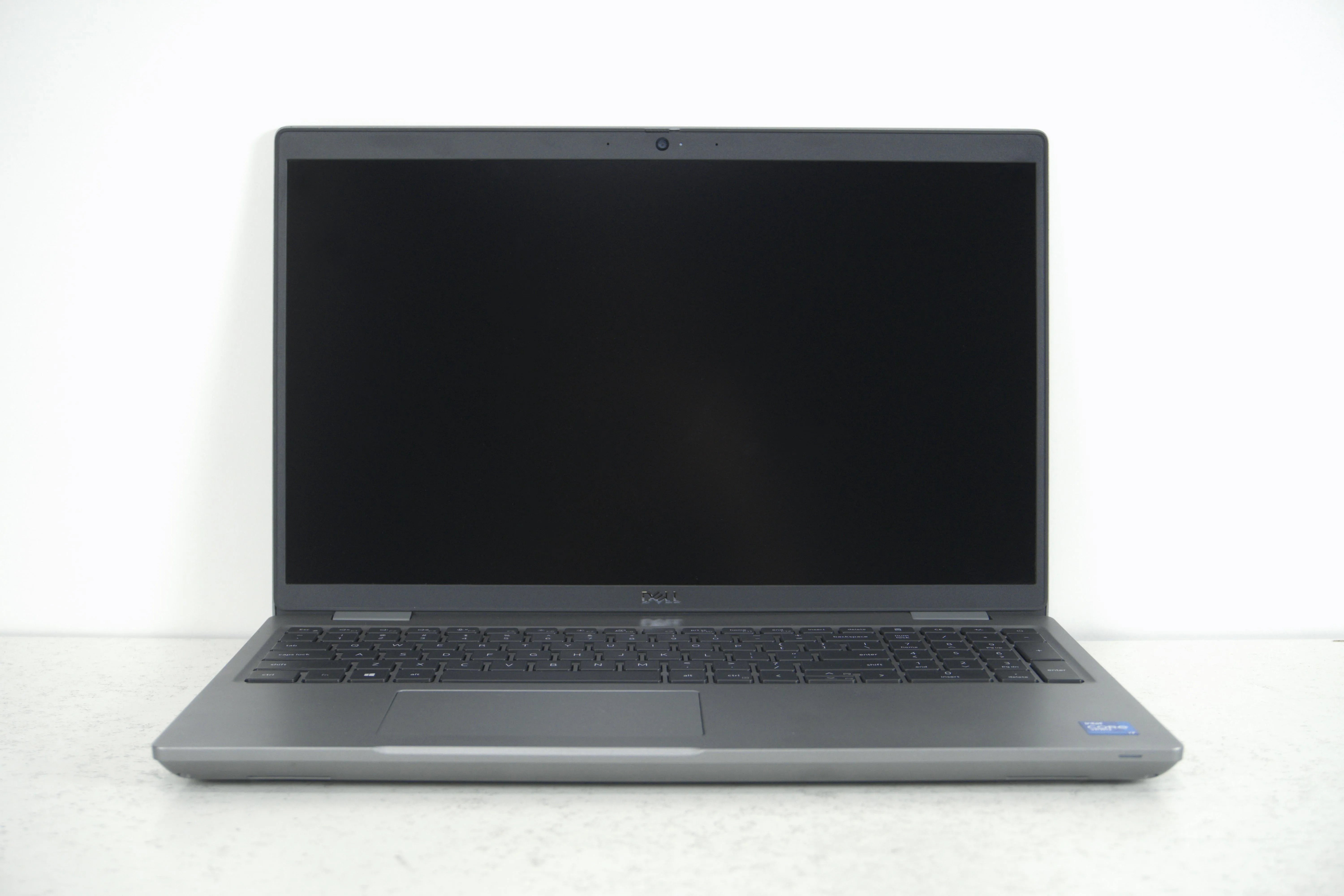 Laptop - Dell Precision 3561 | i7 11va Gen. | 32 GB RAM | 1 TB SSD | 4 GB VIDEO | 15.6"