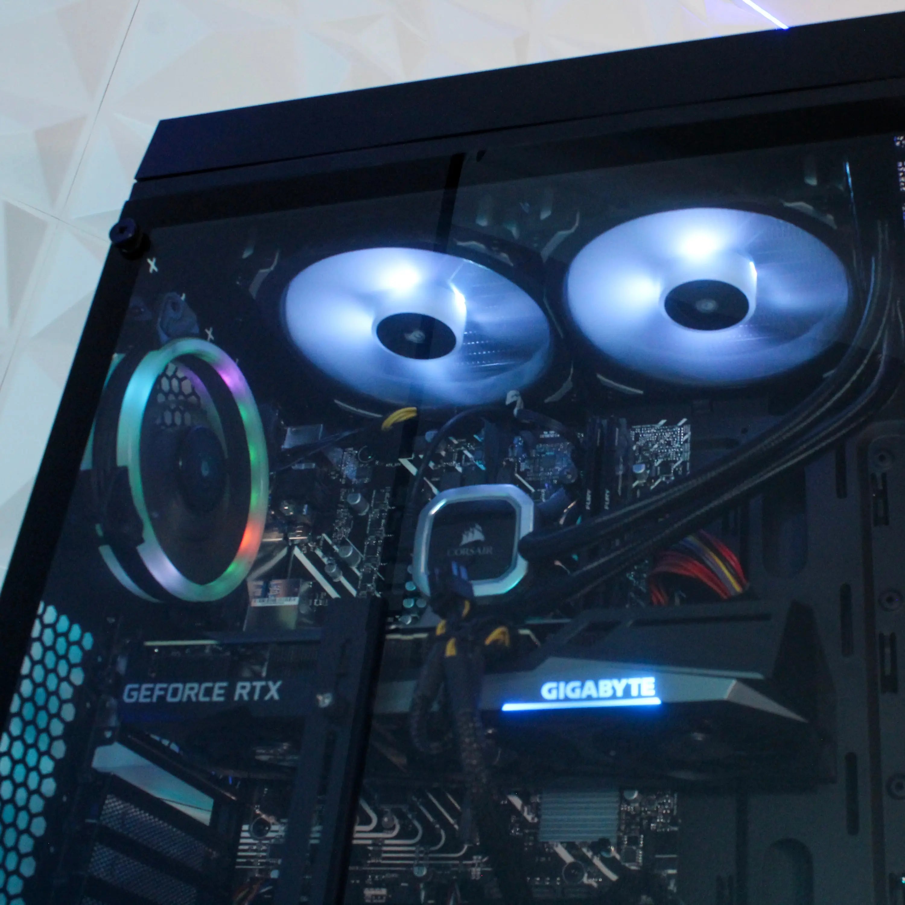 PC GAMER - Gabinete Game Factor CSG601 | i7 12va gen | RTX GeForce 12 GB | 16 GB RAM | 480 GB SSD M.2. + 1 TB HDD