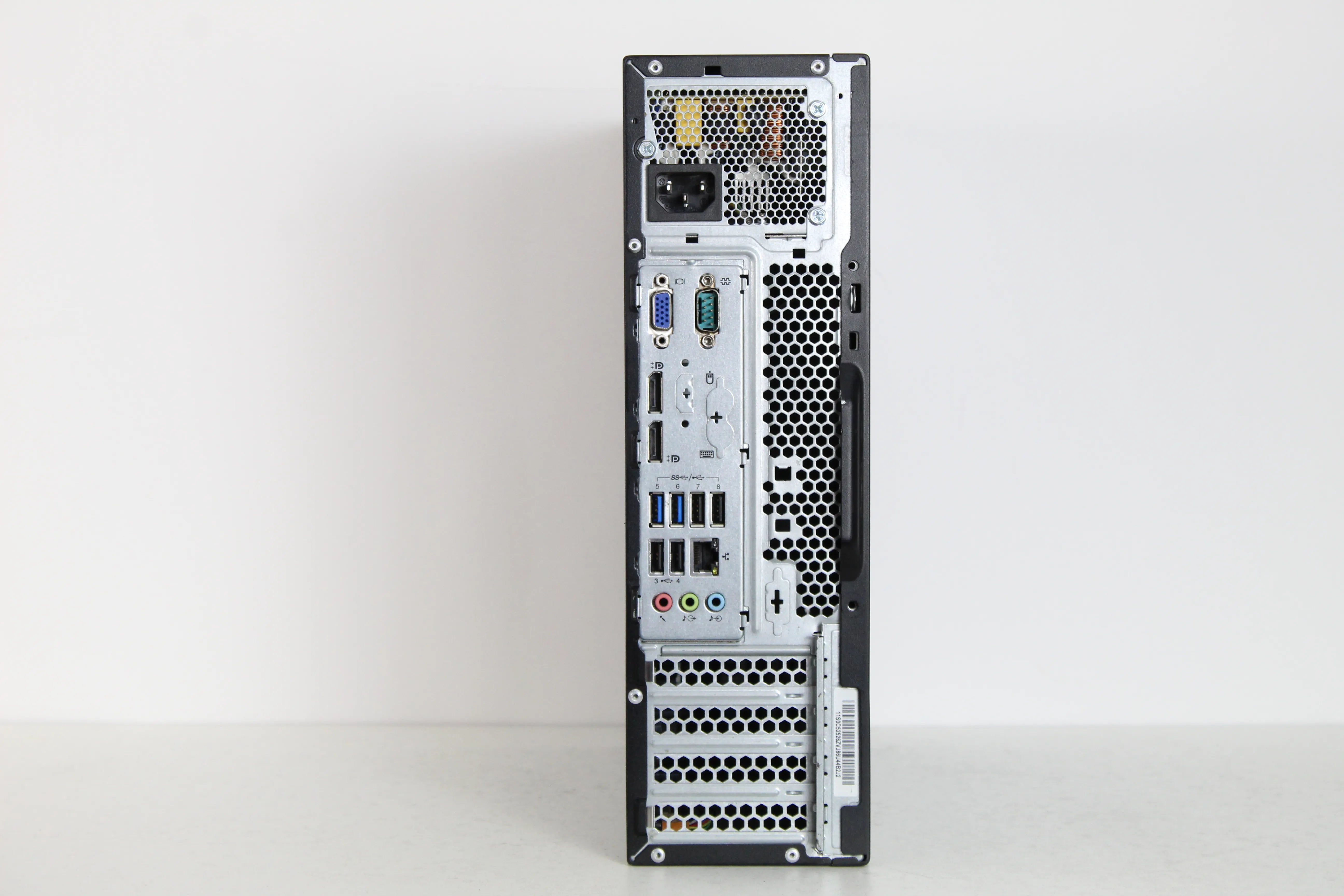 PC - Lenovo ThinkCentre M83 | Intel Core i3 4ta | 8 GB RAM 240 GB SSD | SFF