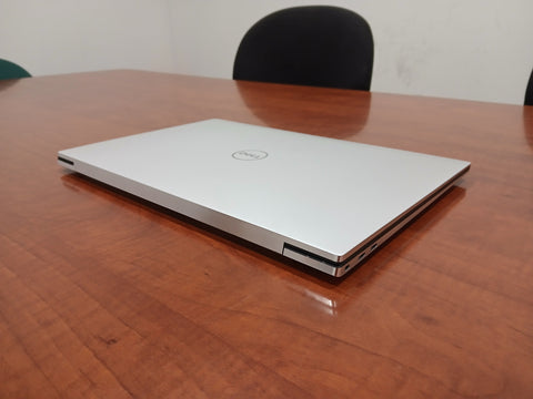 LAPTOP UNICA - Dell XPS 17 9720 - Intel Core i9, 32GB RAM, 2TB SSD, RTX 3060, 4K TOUCH"
