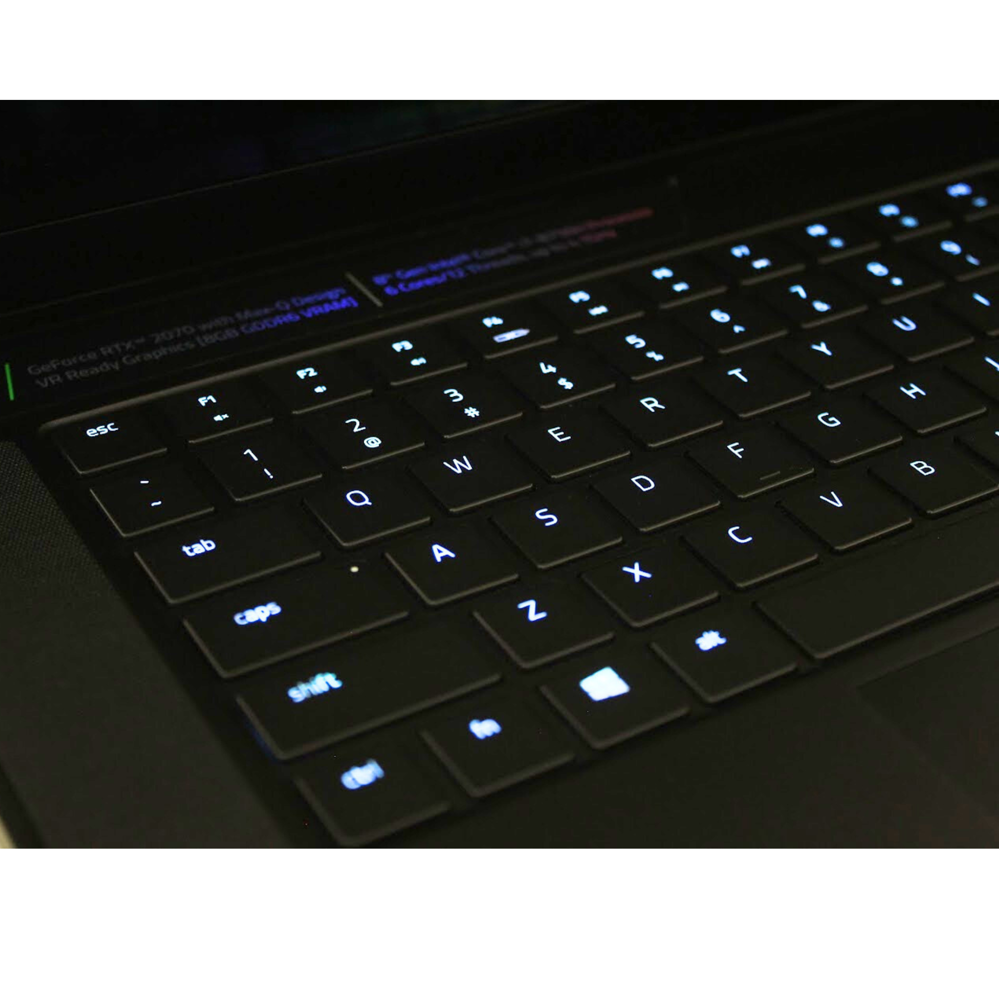 LAPTOP - RAZER BLADE 15 - i7 8va Gen. 16 GB DDR, 256 GB SSD, 8 GB GDDR6, NVIDIA GeForce RTX 2070, 15”