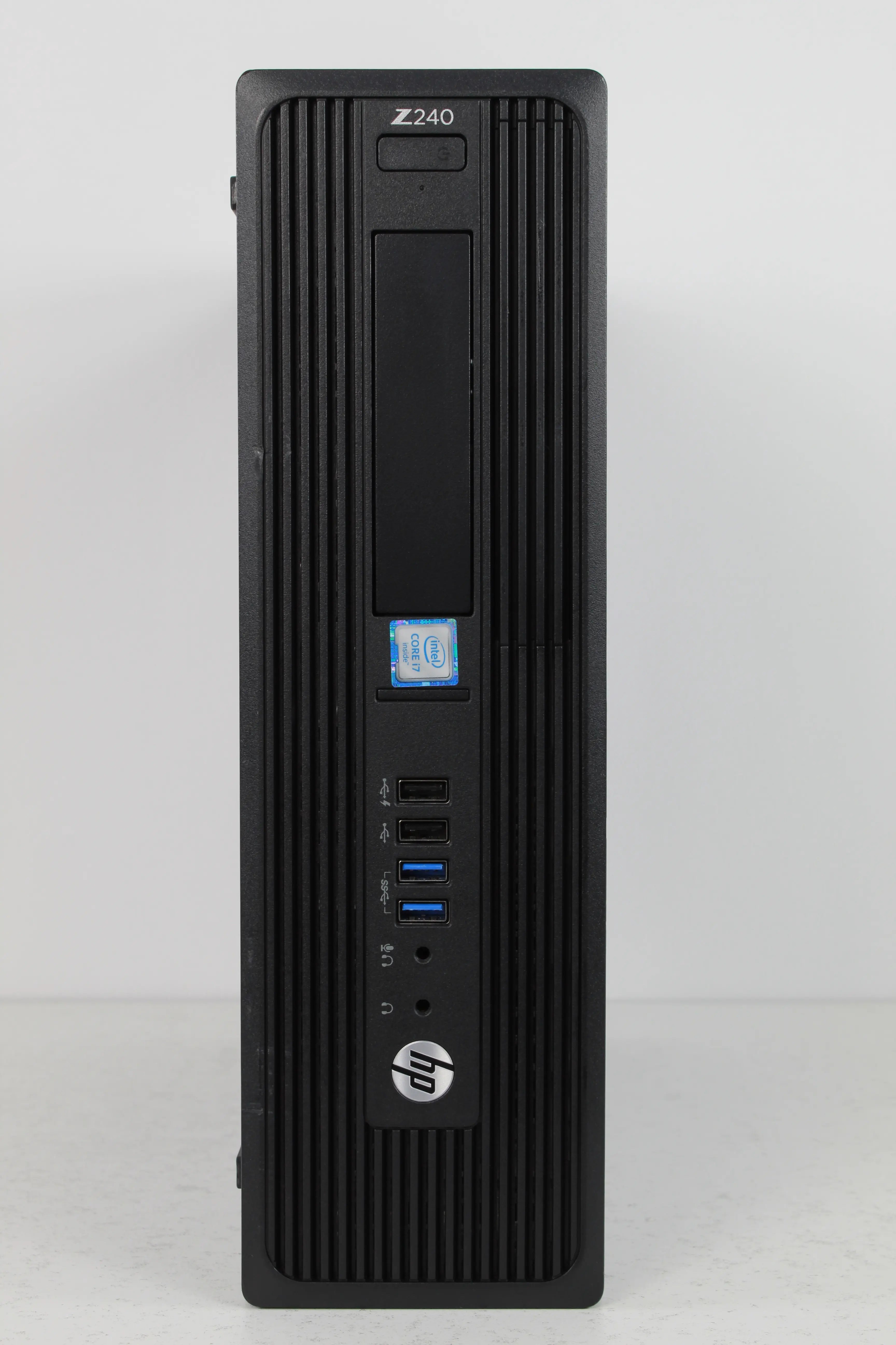 PC - HP WORKSTATION Z240 - i7 6ta Gen. 8 gb RAM, 480 gb ssd, sff.